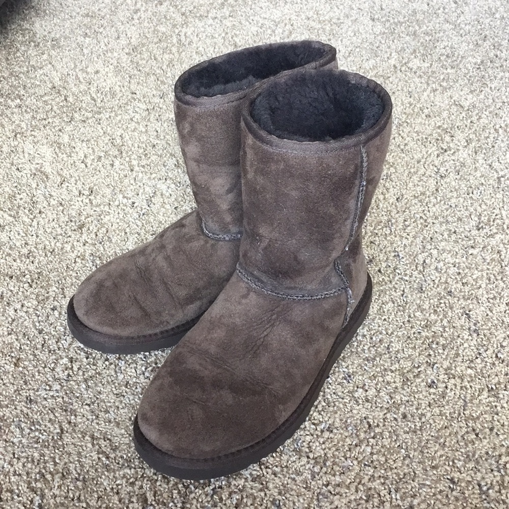 Short Brown UGGs
